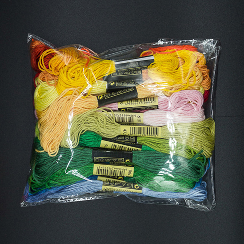 Embroidery Computer - C 24/100/50 Multicolor Cross Threads Katoenen
